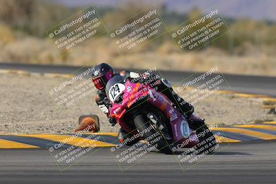 media/Dec-17-2022-SoCal Trackdays (Sat) [[224abd9271]]/Turn 7 Set 1 (1125am)/